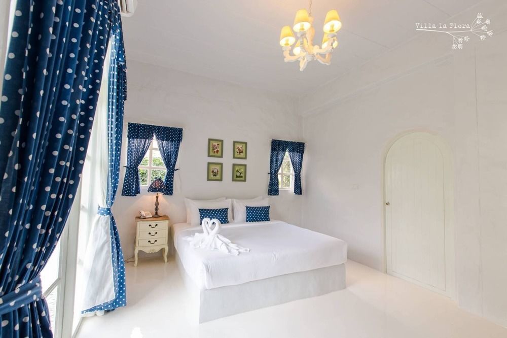 Villa La Flora Kanchanaburi Luaran gambar