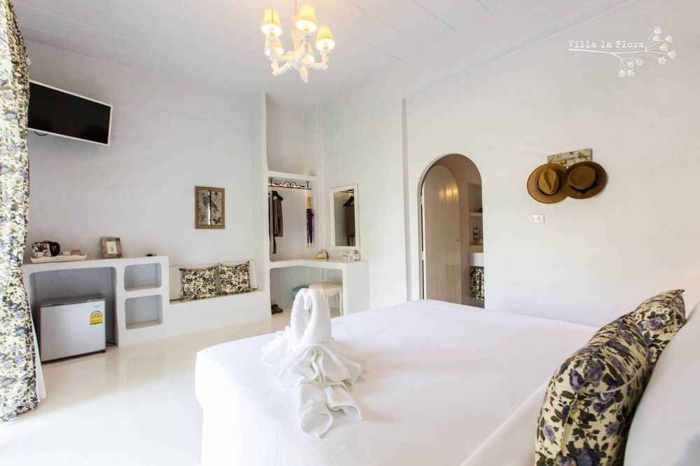 Villa La Flora Kanchanaburi Luaran gambar